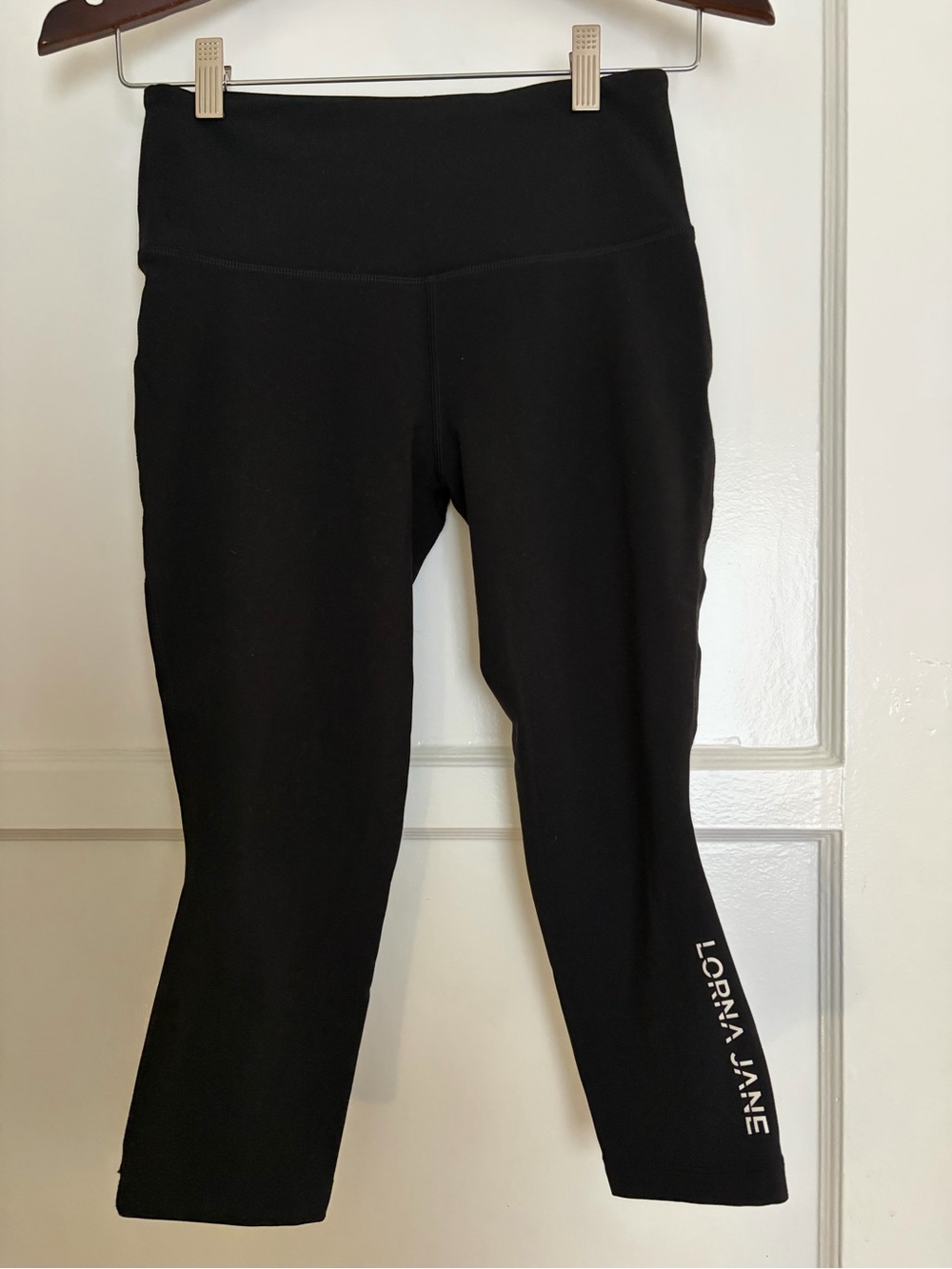 Lorna Jane Black Capri Leggings with Logo